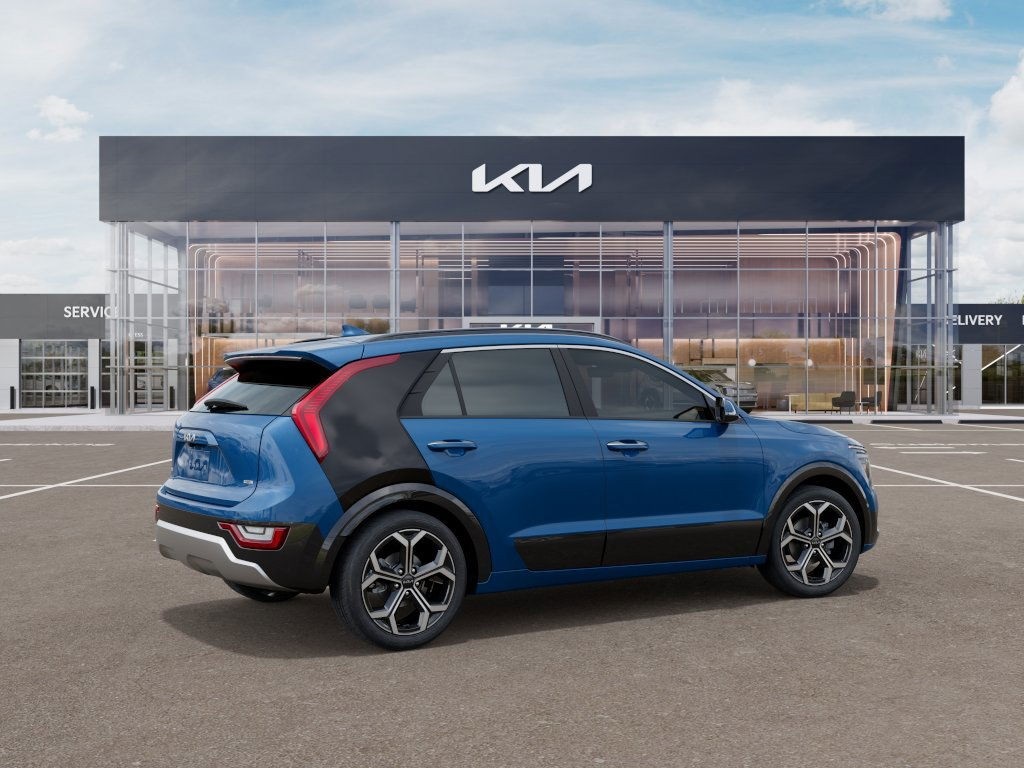 2025 Kia Niro SX Touring photo 3