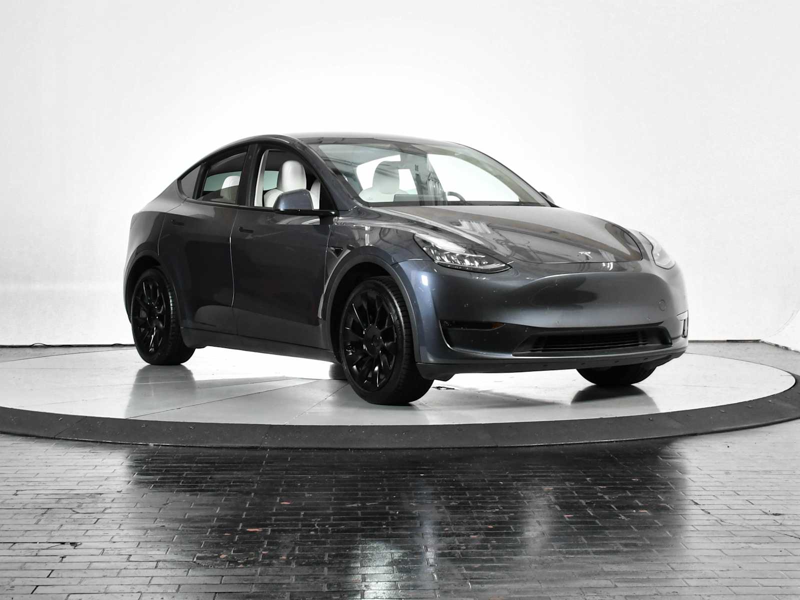 2021 Tesla Model Y Standard Range photo 6