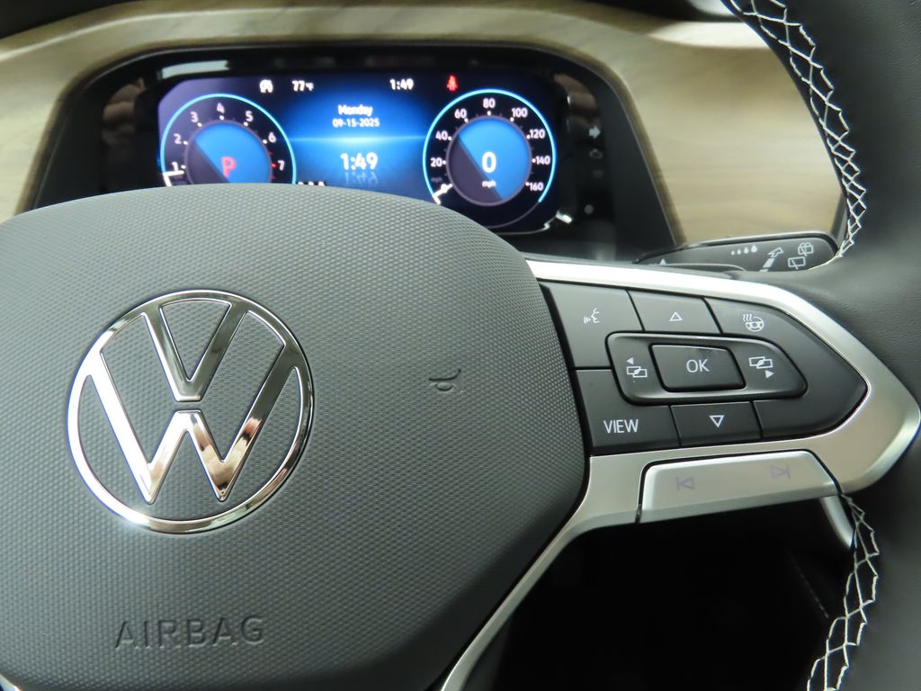2026 Volkswagen Atlas SE Technology photo 12