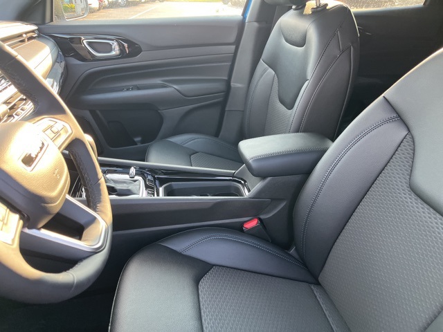 2025 Jeep Compass Latitude photo 9
