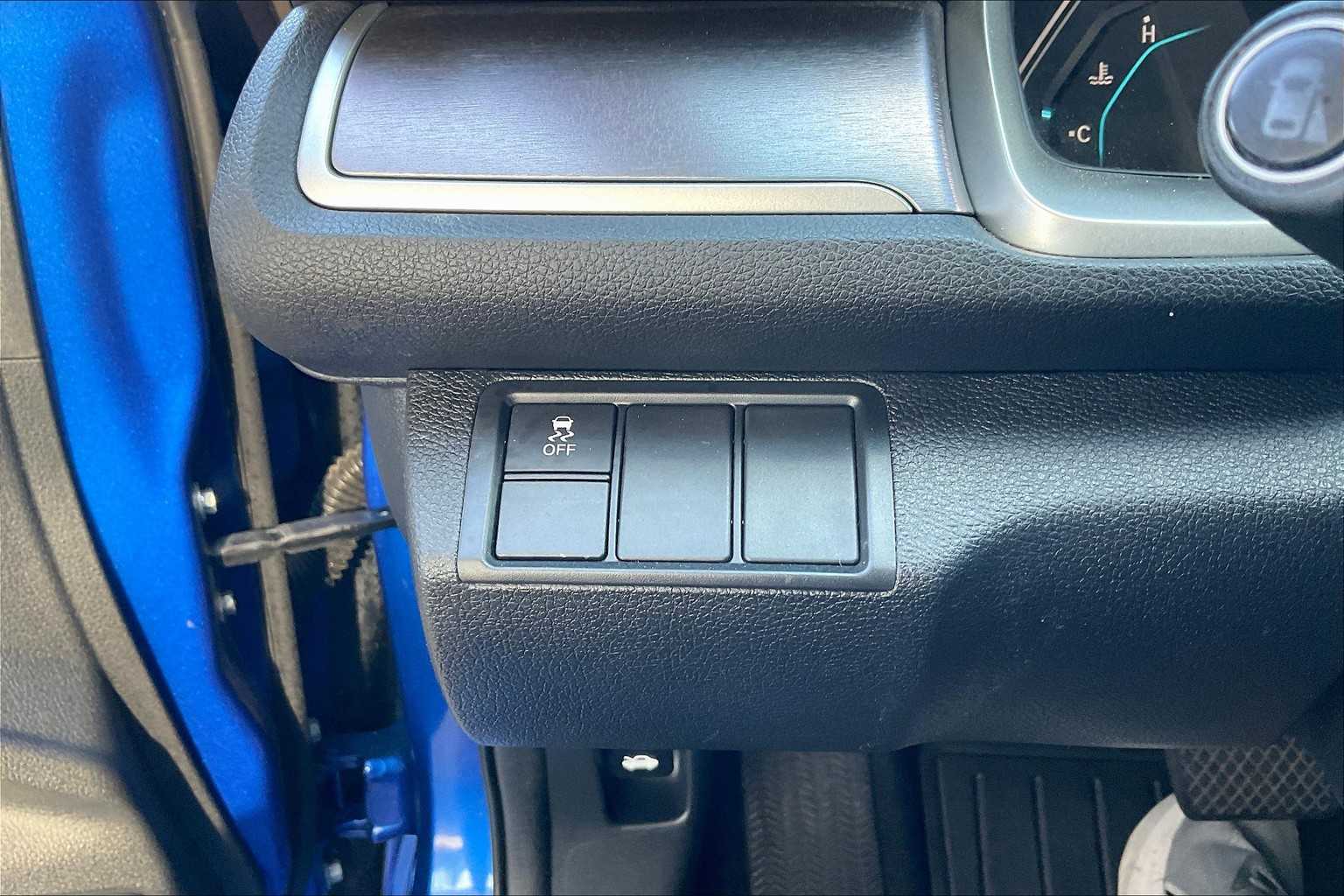 2017 Honda Civic EX-T photo 31