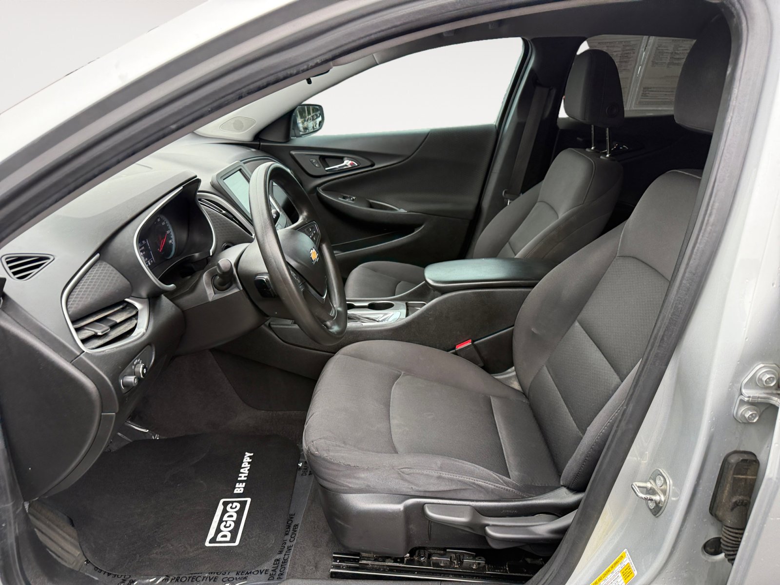 2017 Chevrolet Malibu LS photo 10