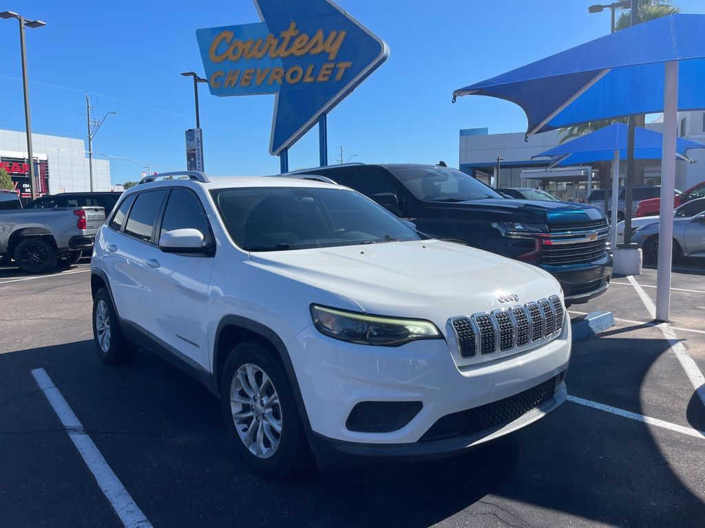 2020 Jeep Cherokee Latitude photo 2