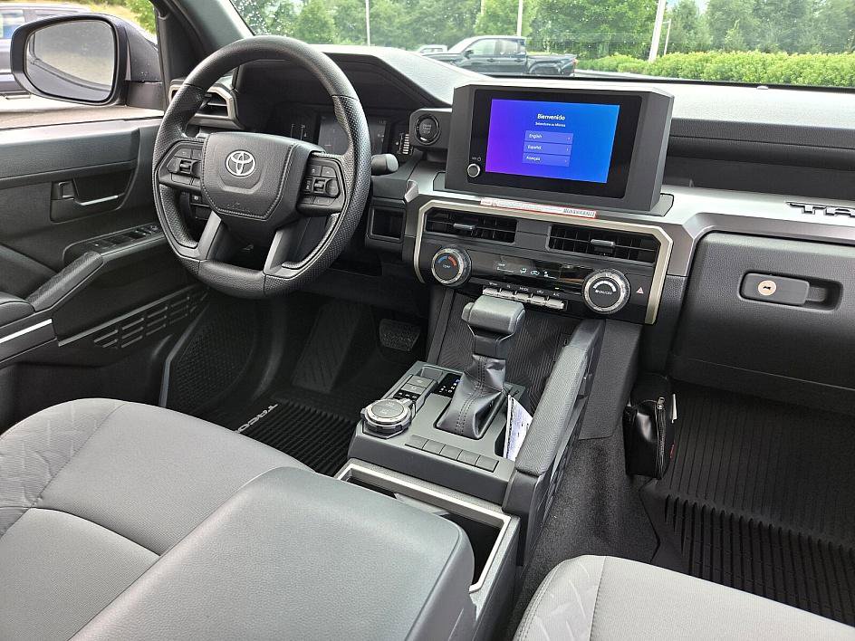 2025 Toyota Tacoma SR5 photo 12
