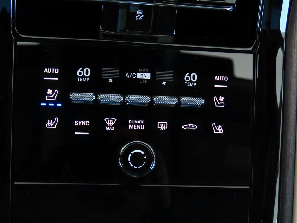 2024 Porsche Panamera 4 photo 32
