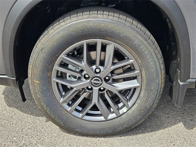 2026 Nissan Rogue S photo 2