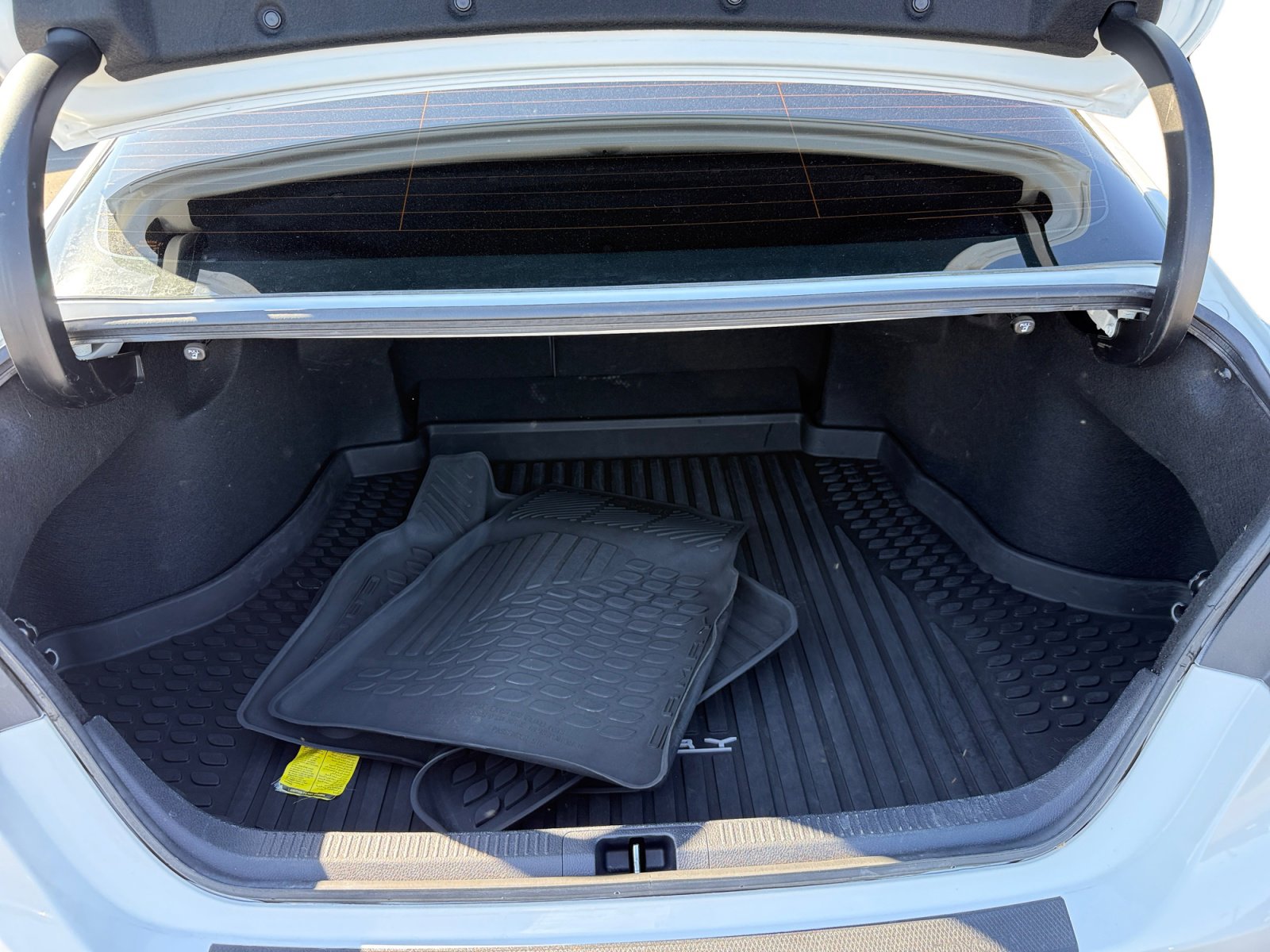 2021 Toyota Camry SE photo 17