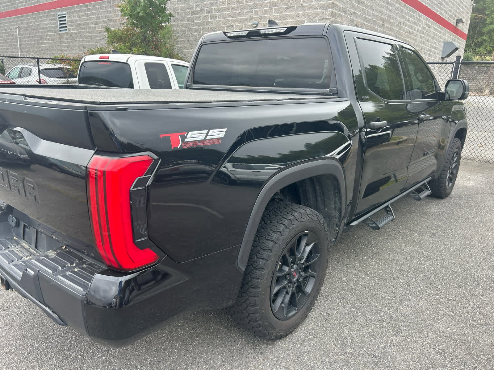 Used 2023 Toyota Tundra SR5 with VIN 5TFLA5DB2PX071768 for sale in Little Rock
