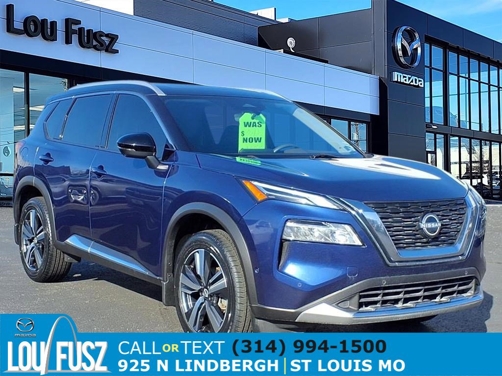 2023 Nissan Rogue Platinum's photo