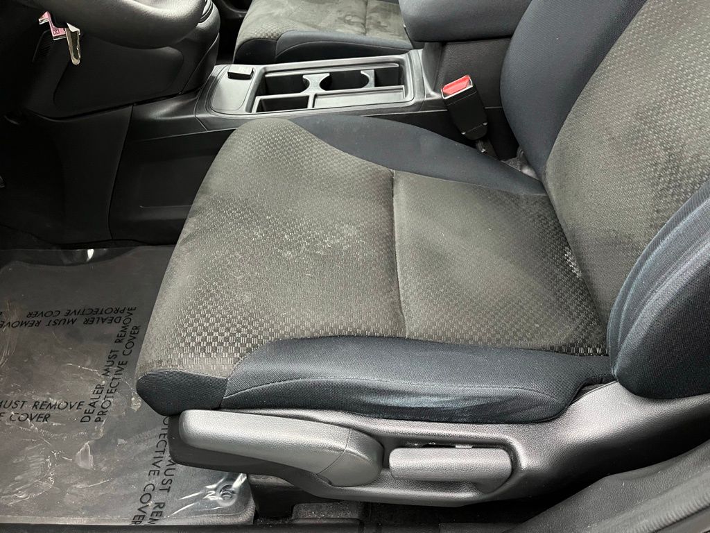 2016 Honda CR-V LX photo 15