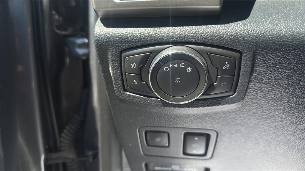 2022 Ford F-250 Lariat photo 21