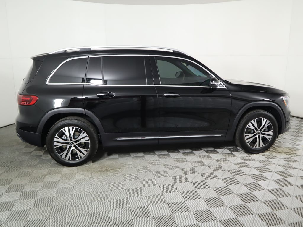 2024 Mercedes Benz GLB 250 4MATIC photo 4
