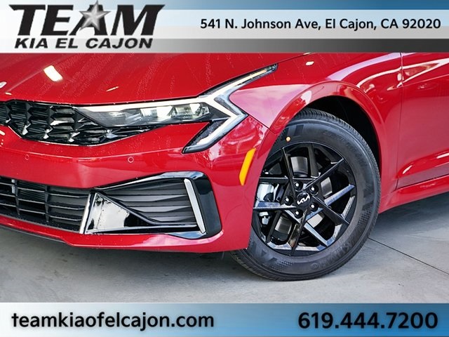 2025 Kia K5 LXS photo 3