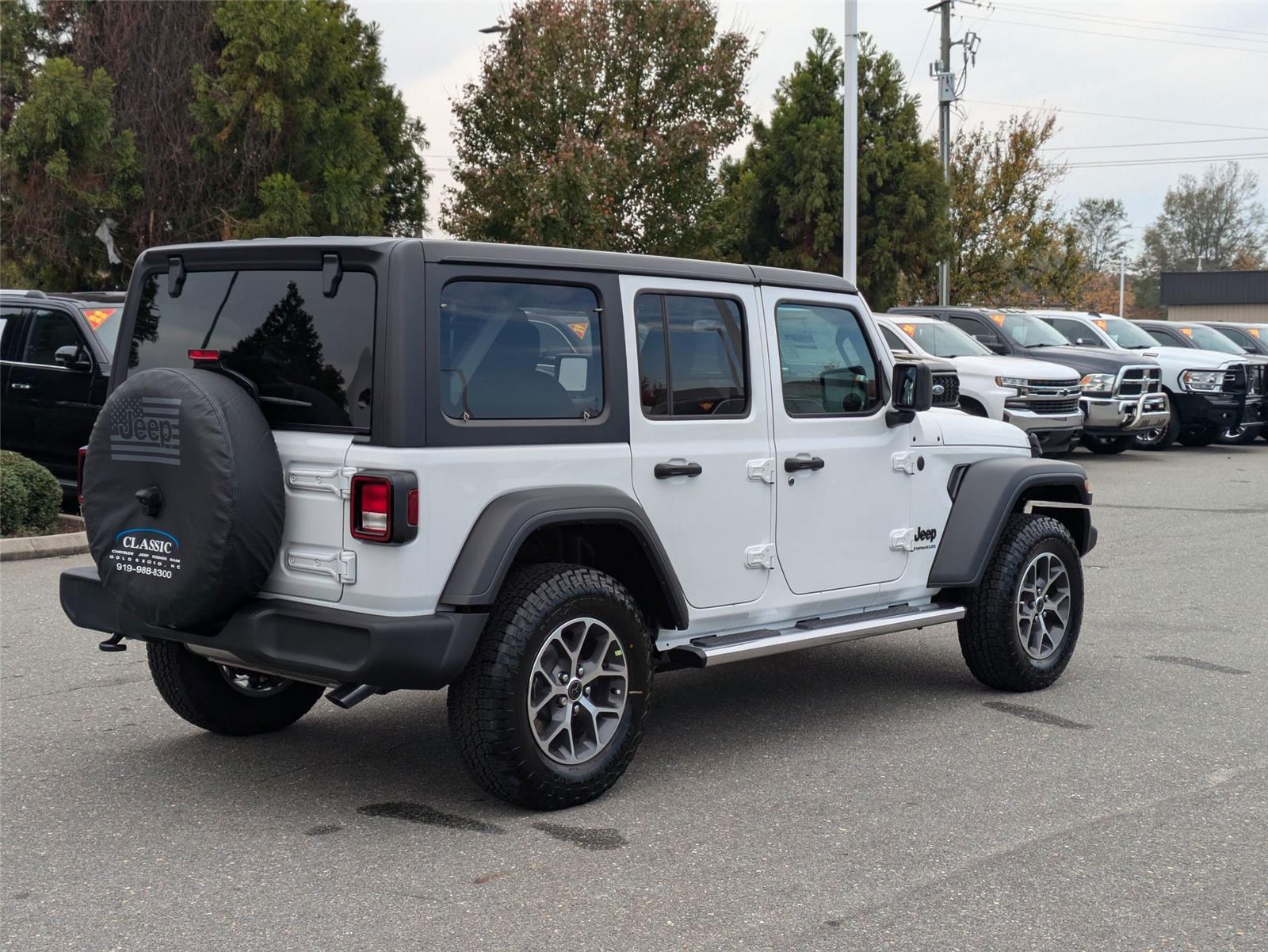 2025 Jeep Wrangler Sport S photo 4