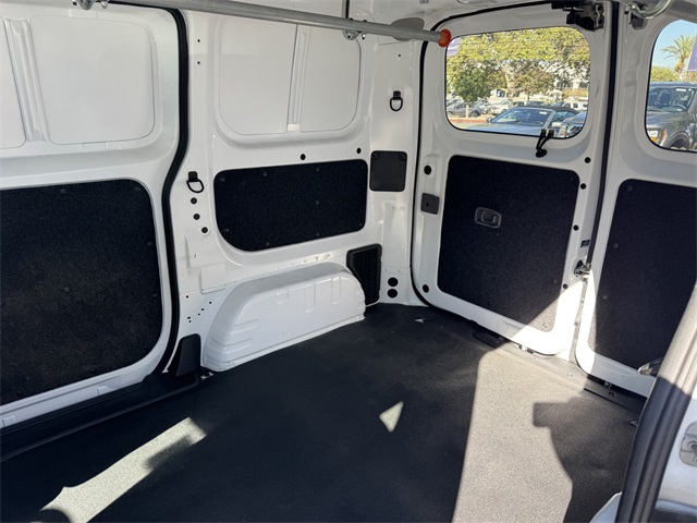 2020 Nissan NV200 S photo 12