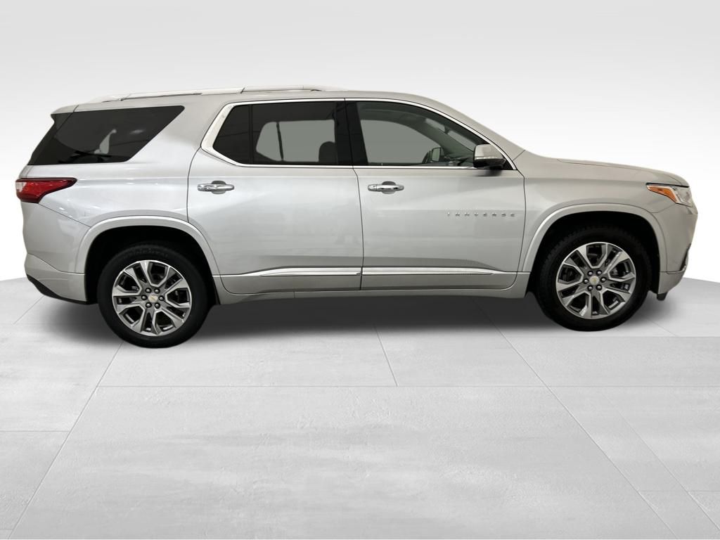 2021 Chevrolet Traverse Premier photo 5