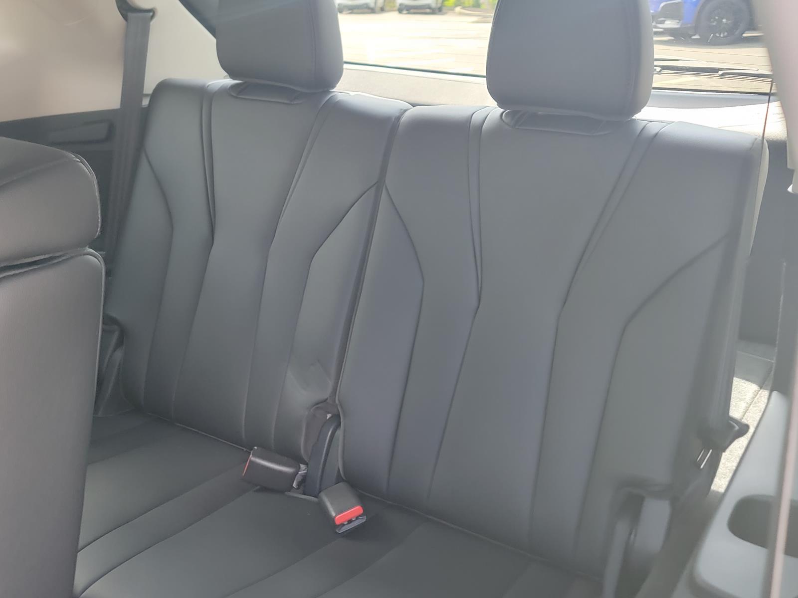 2025 Acura MDX SH-AWD photo 10
