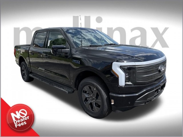 2025 Ford F-150 Lightning Lariat's photo