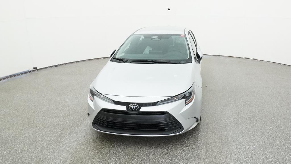 2025 Toyota Corolla LE photo 2