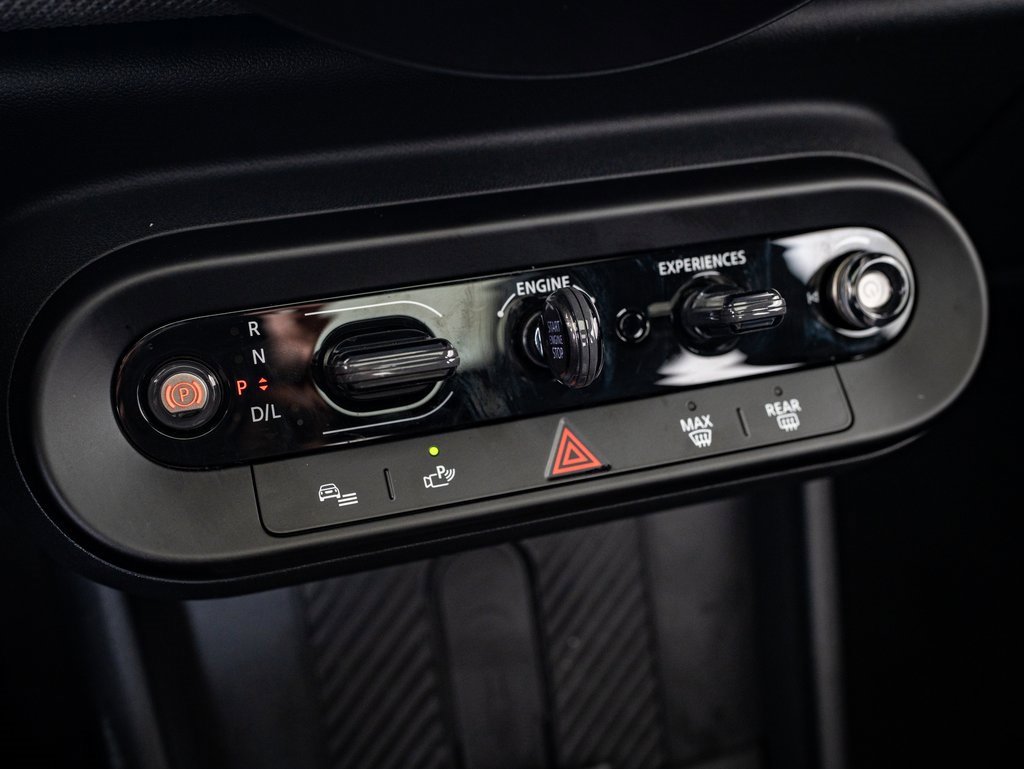 2025 Mini Cooper Signature photo 29