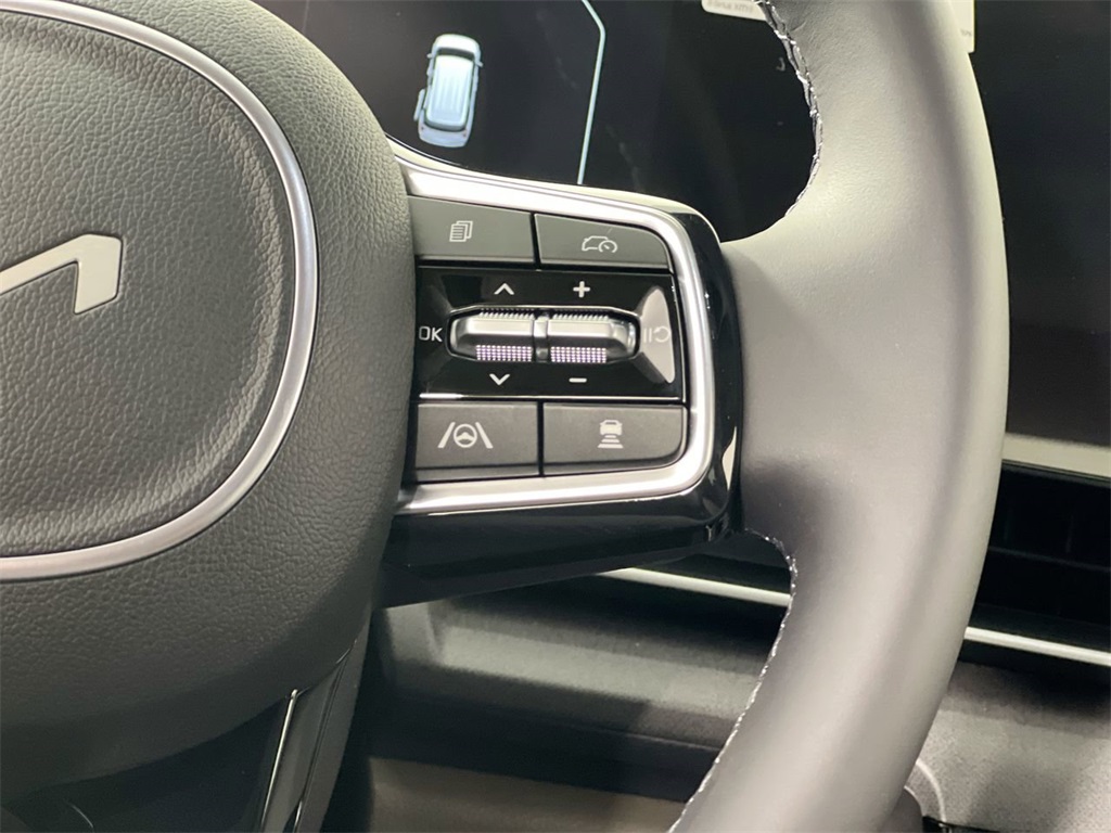 2026 Kia Carnival LX photo 16