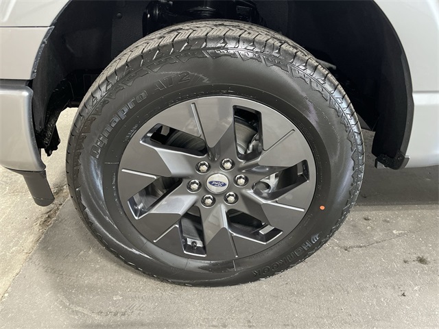 2025 Ford F-150 STX photo 21