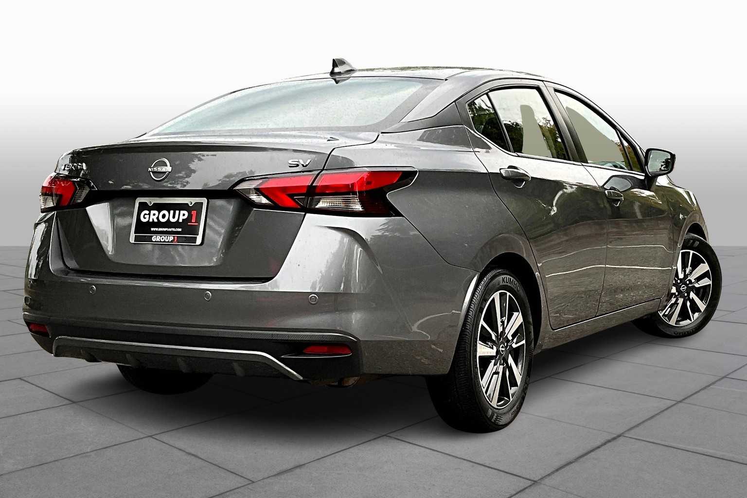 2024 Nissan Versa SV photo 11