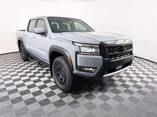 2026 Nissan Frontier PRO-4X's photo