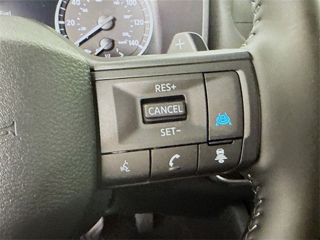 2025 Nissan Rogue SV photo 10