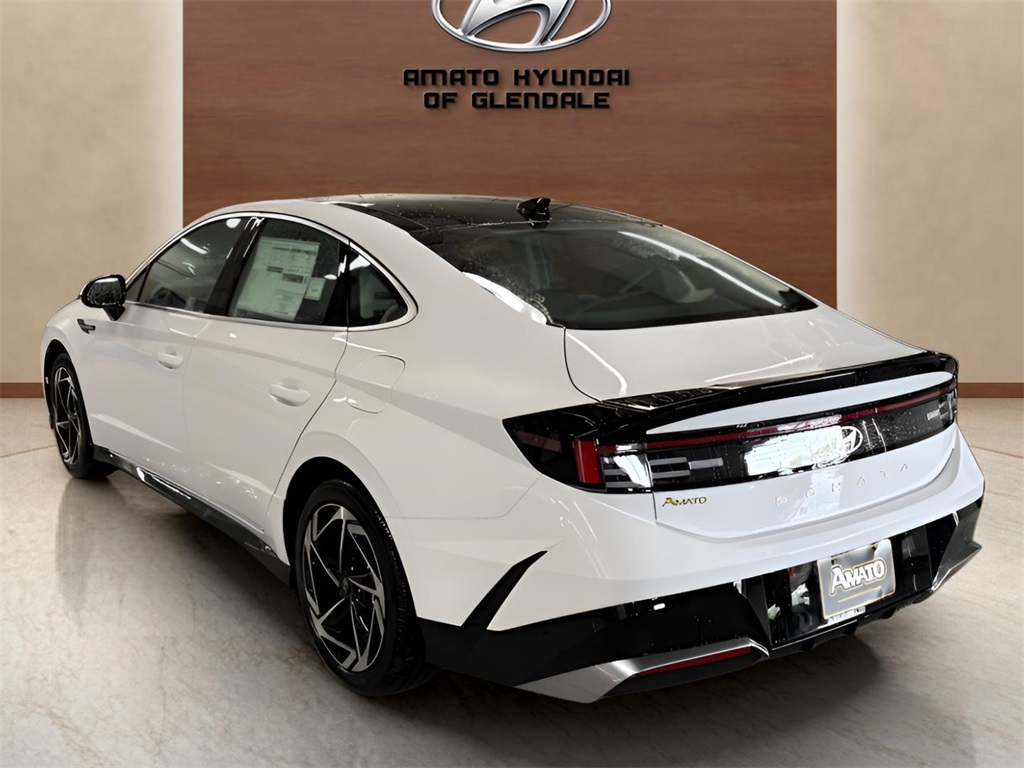 2025 Hyundai Sonata SEL Convenience photo 3