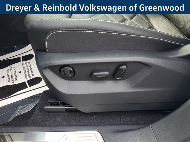 2026 Volkswagen Atlas SE Technology photo 21