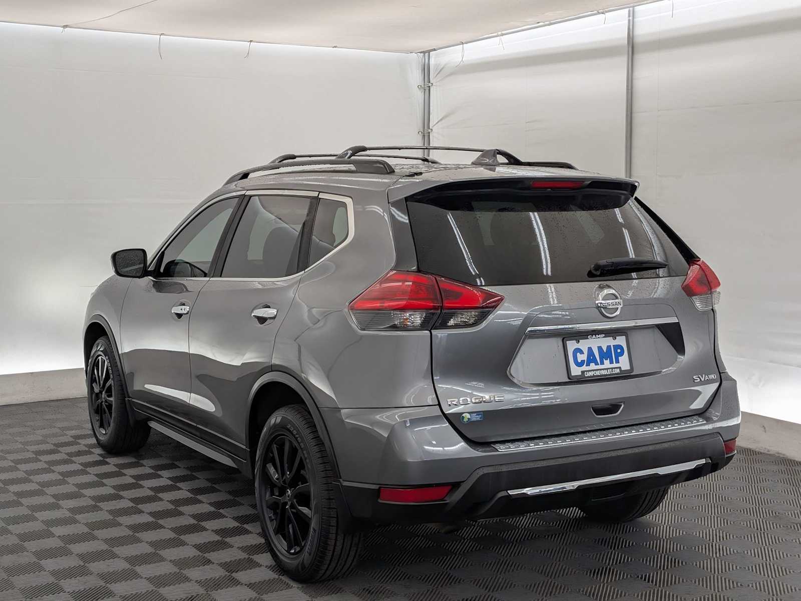 2017 Nissan Rogue SV Midnight Edition photo 3