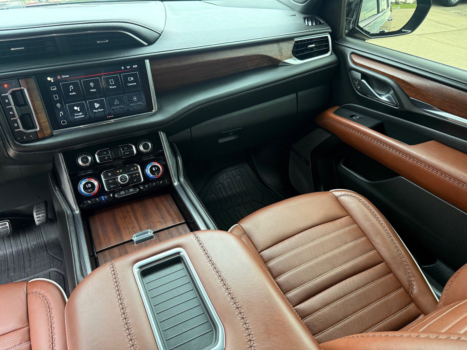 2023 Gmc Yukon Denali Ultimate photo 18
