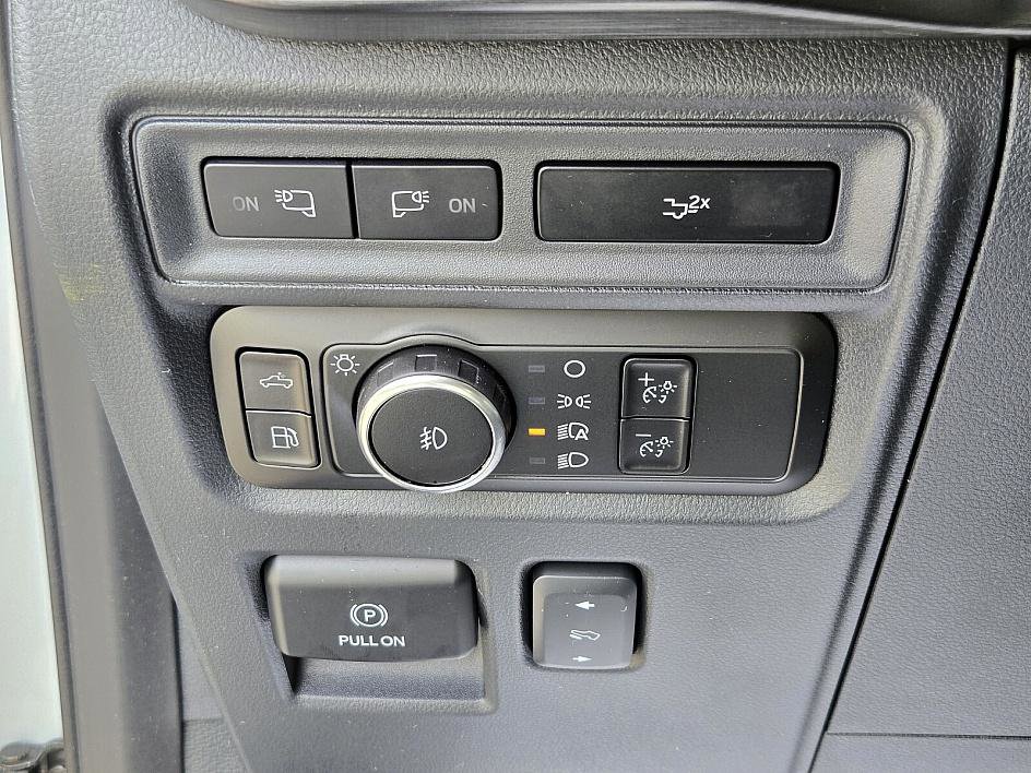 2023 Ford F-150 Lariat photo 26