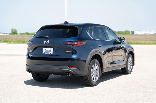 2022 Mazda CX-5 2.5 Select photo 8