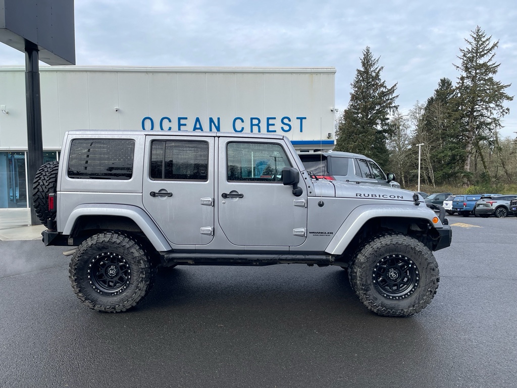 2017 Jeep Wrangler Unlimited Rubicon's photo