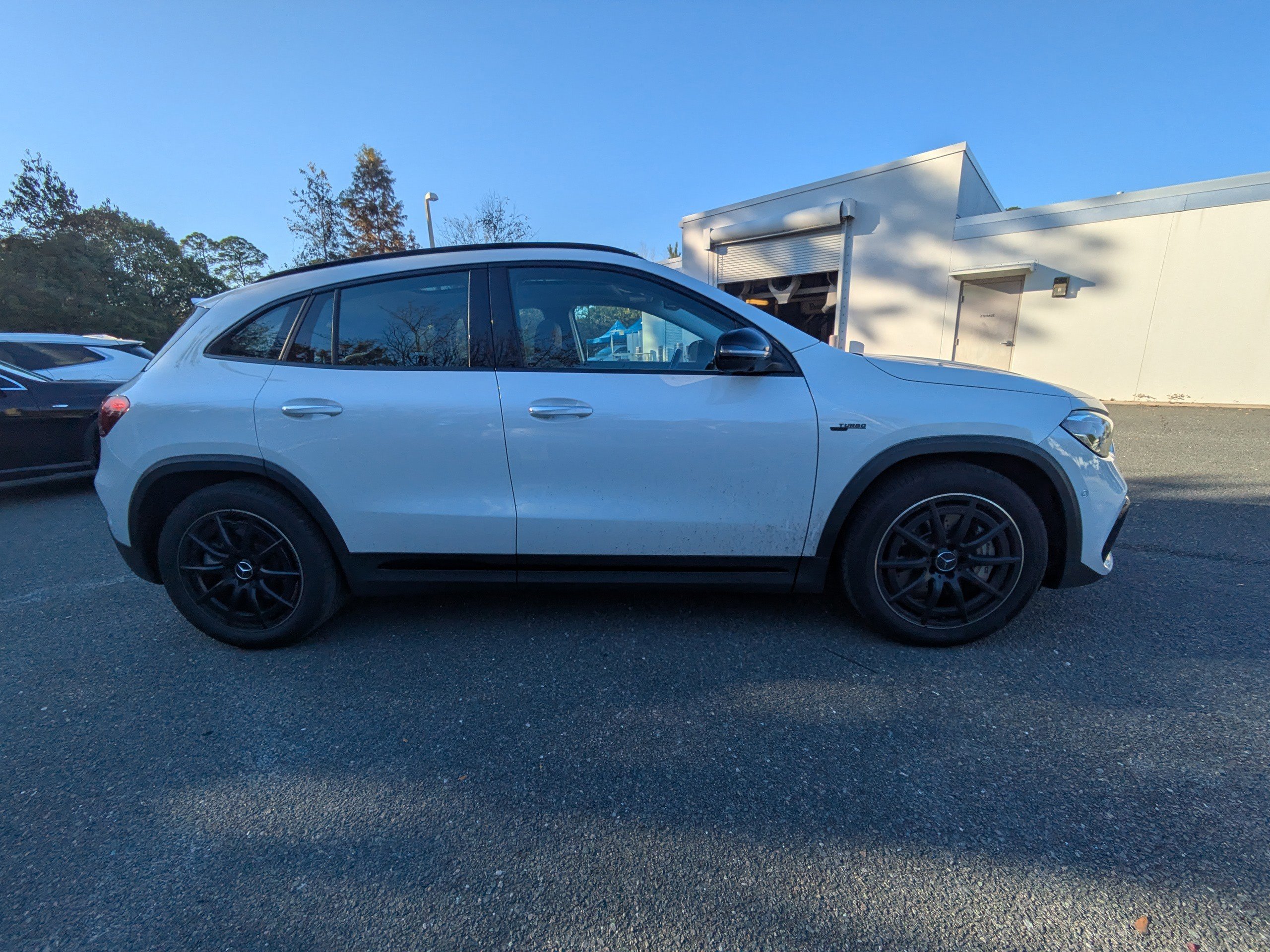 2022 Mercedes Benz GLA AMG 35 photo 3