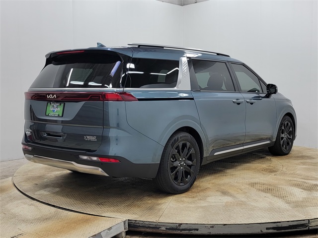2024 Kia Carnival SX Prestige photo 2