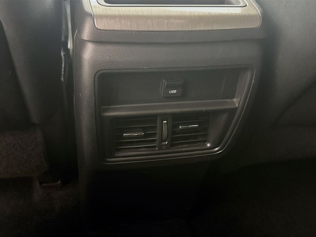 2016 Nissan Murano SV photo 30