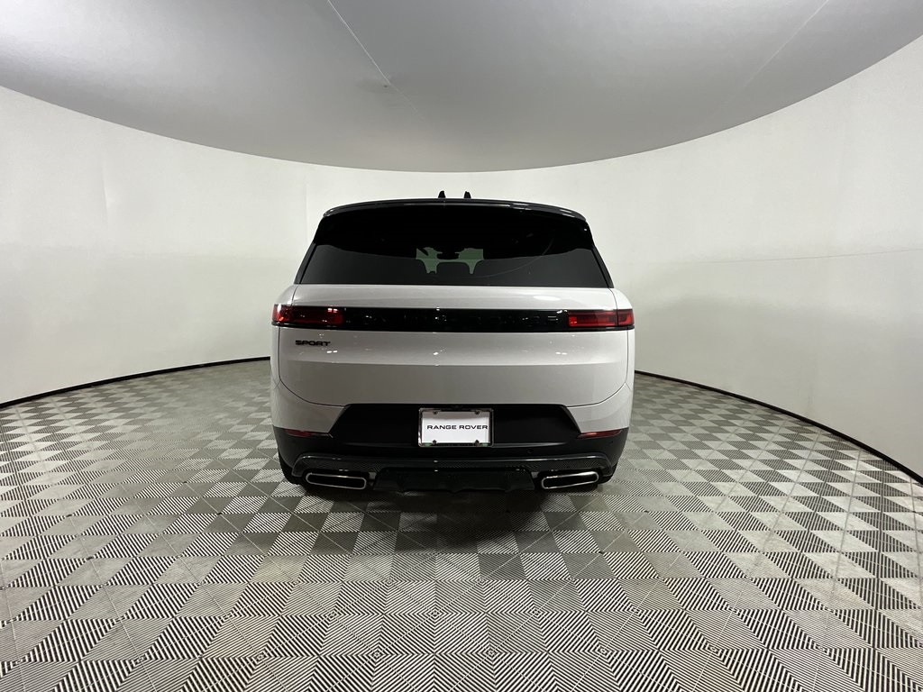2025 Land Rover Range Rover Sport SE photo 3