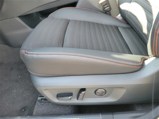 2026 Nissan Rogue SV photo 13