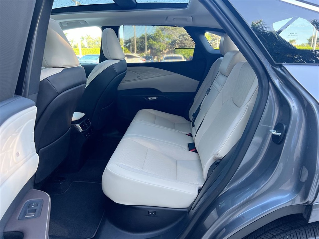 2023 Lexus RX 350 photo 19