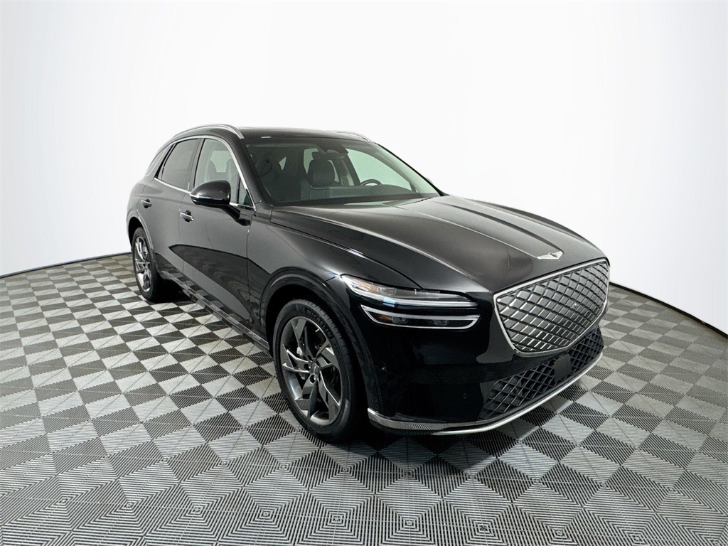 2023 Genesis Electrified GV70 Advanced photo 4
