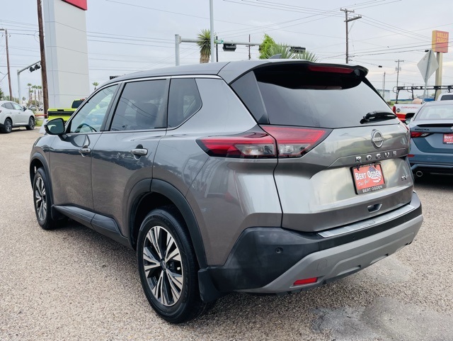 2022 Nissan Rogue SV photo 4