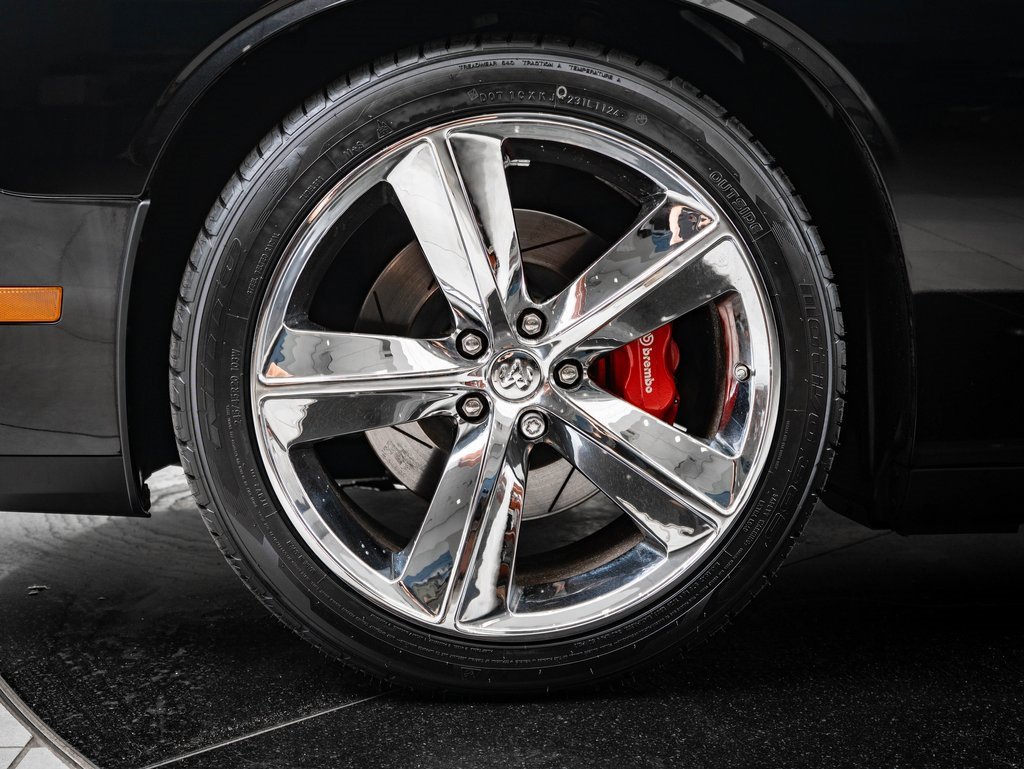 2009 Dodge Challenger SRT8 photo 11