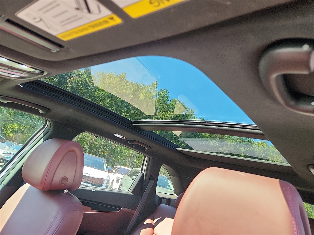 2016 Kia Sorento SX Limited photo 13
