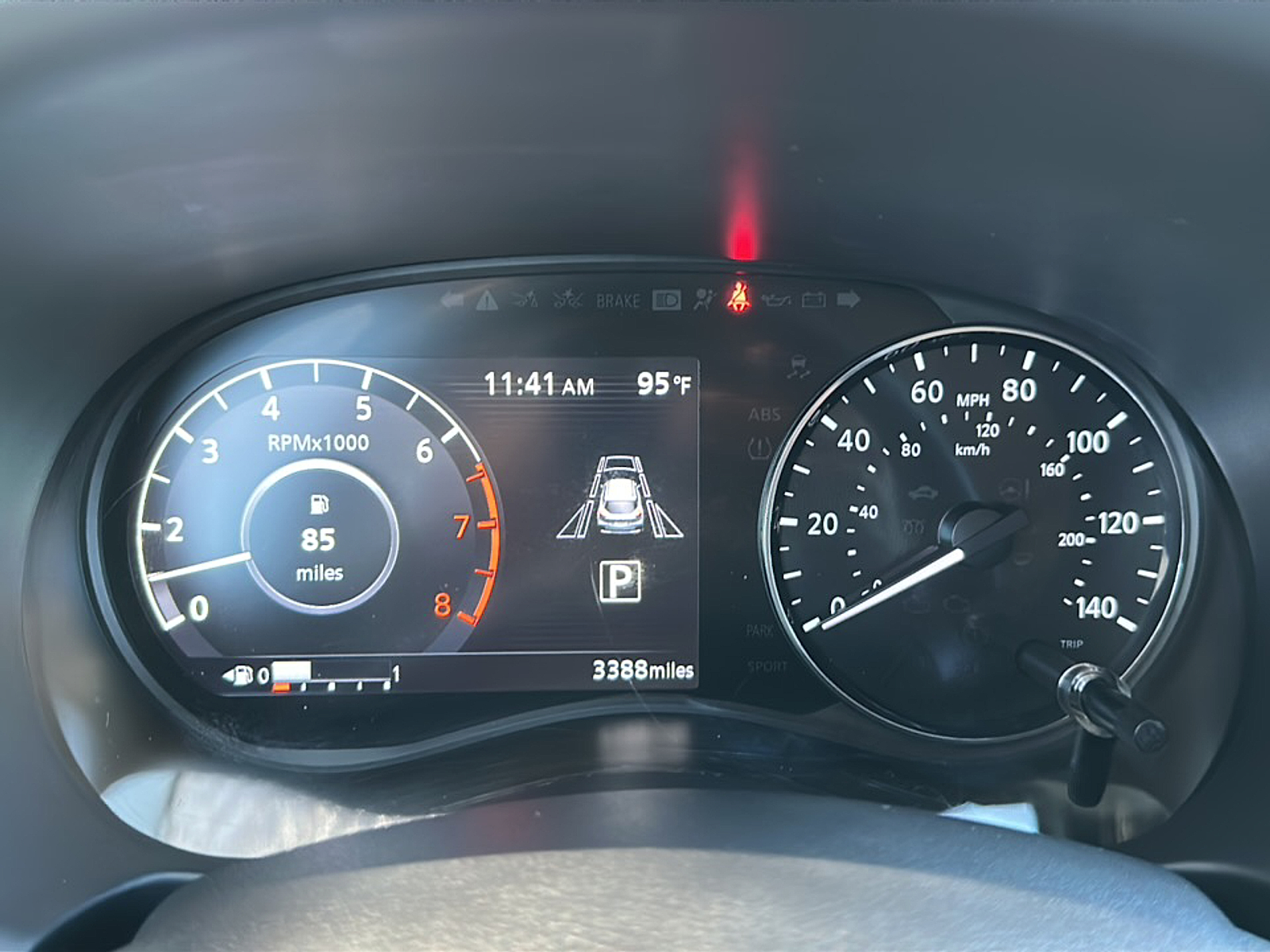 2024 Nissan Kicks SV photo 4