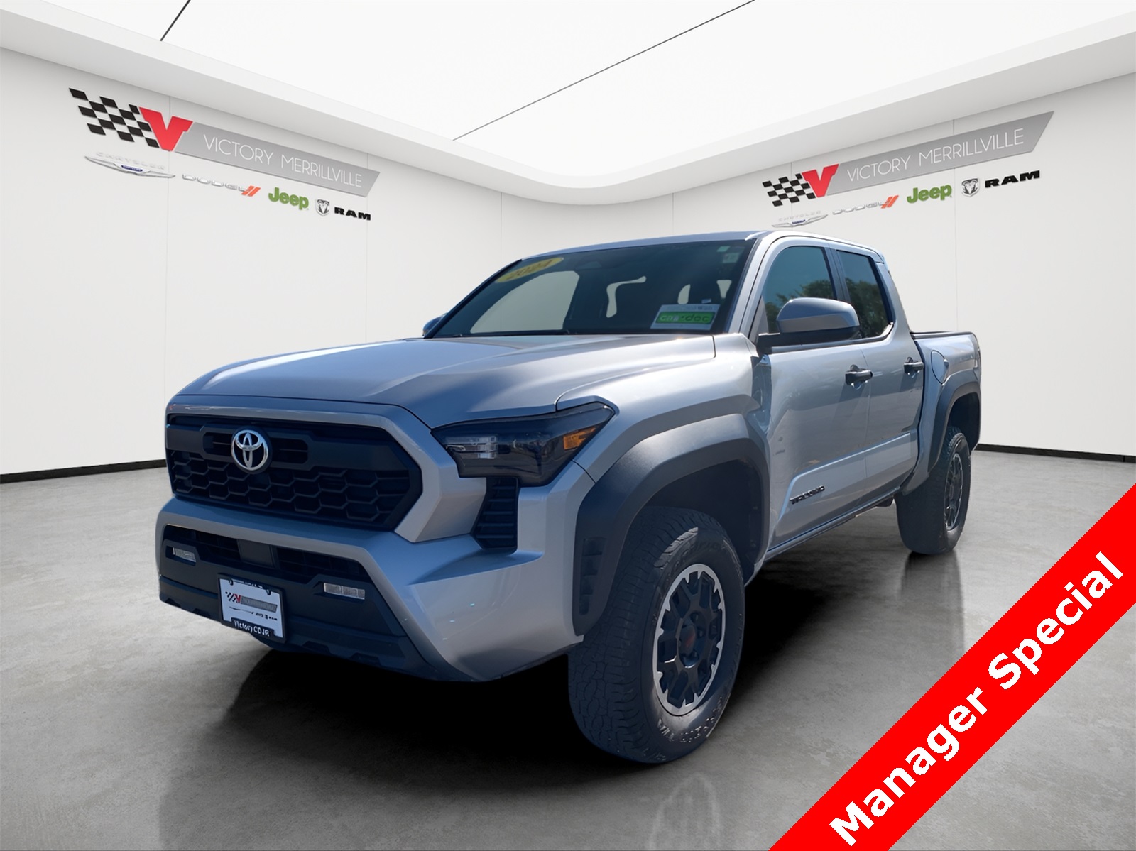 2024 Toyota Tacoma TRD Off Road's photo