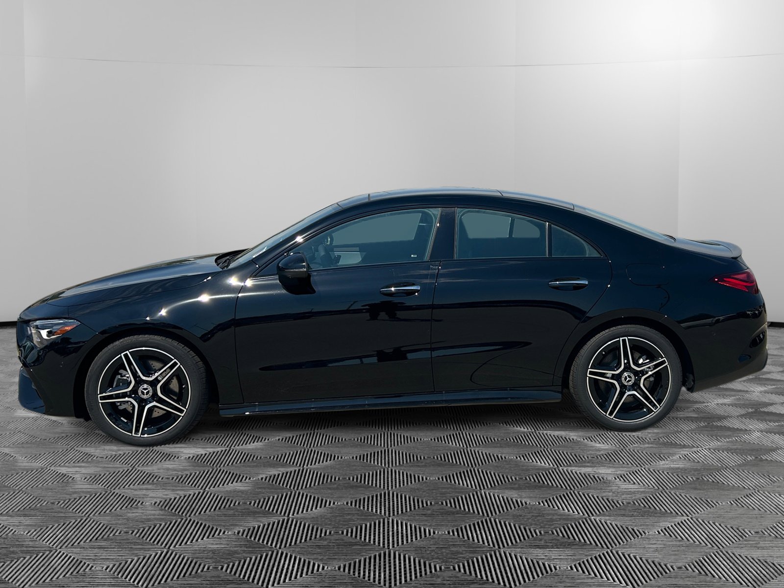 2026 Mercedes Benz CLA 250 4MATIC photo 2