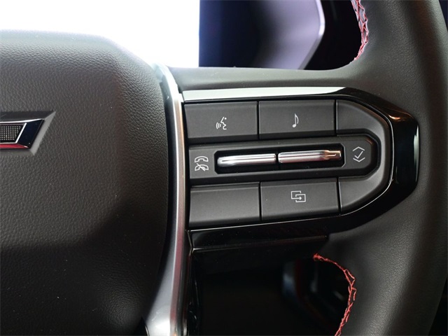 2025 Chevrolet Colorado Z71 photo 2